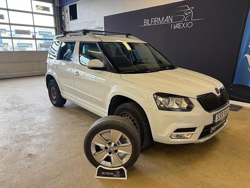 Begagnad Skoda Yeti Business Line 105 HK (77 kW) 2014 Vit SUV