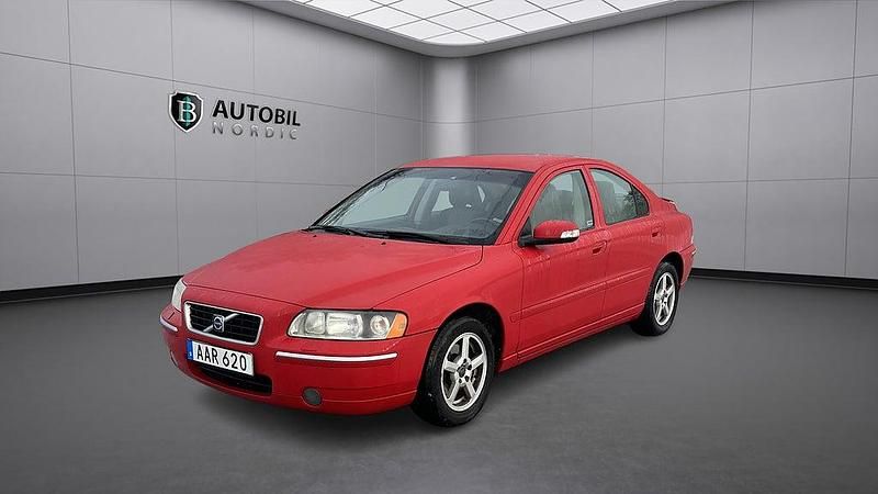 Begagnad Volvo S60 141 HK (103 kW) 2006 Röd Sedan