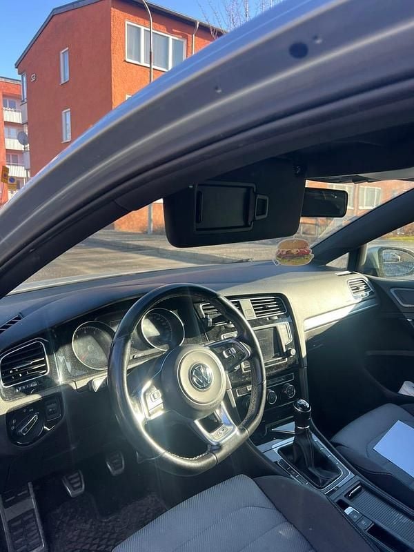 Begagnad VW Golf VII 150 HK (110 kW) 2016 Silver