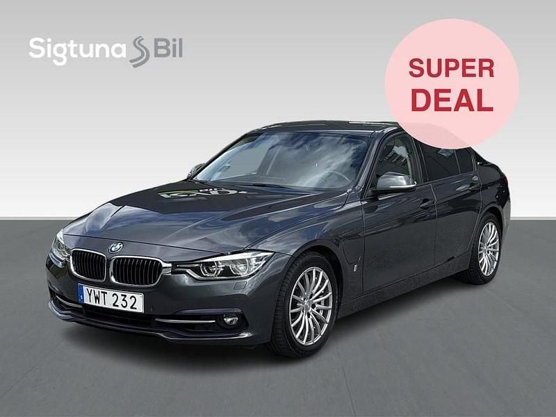 Grå Begagnad 2018 BMW 330 Sport Line Sedan | 204 900 kr - Bild 1/3