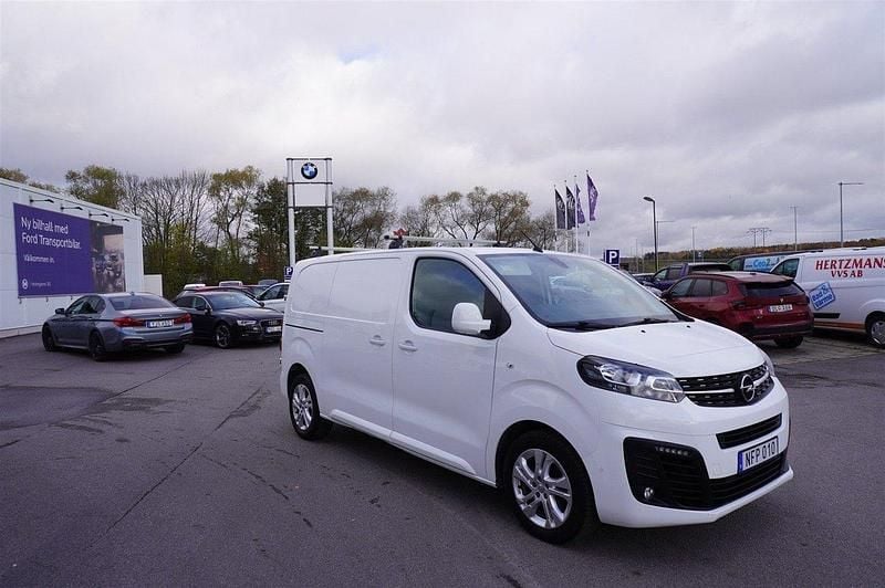 Vit Begagnad 2021 Opel Vivaro Van | 249 800 kr (Marknadspris) - Bild 1/4