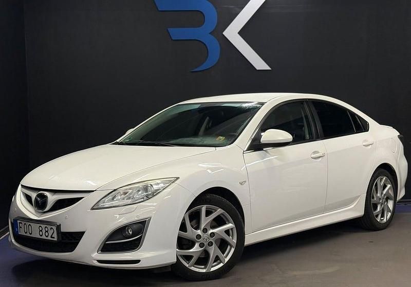 Vit Begagnad 2010 Mazda 6 Sedan | 69 900 kr (Dyr) - Bild 1/4