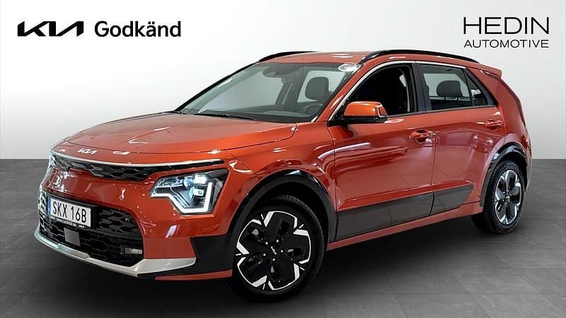 Orange Begagnad 2022 Kia e-Niro SUV | 319 900 kr (Lite dyr) - Bild 1/4