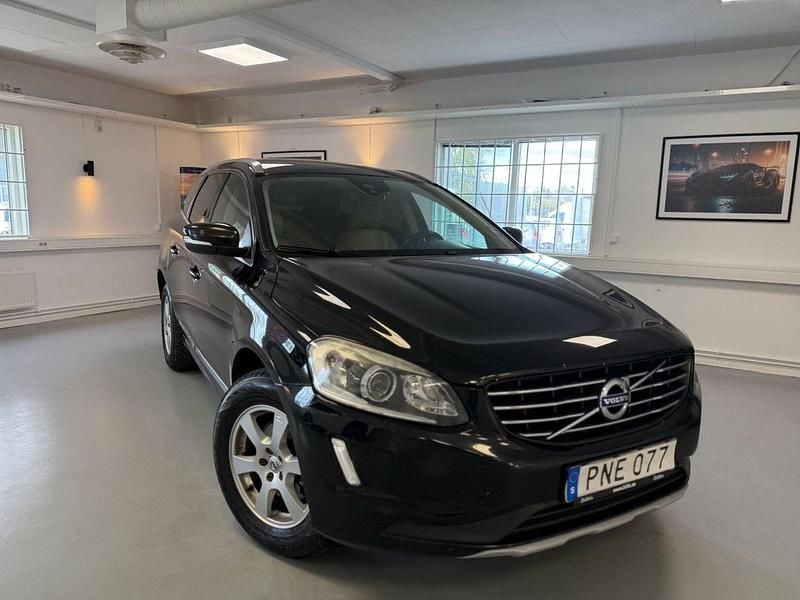 Svart Begagnad 2016 Volvo XC60 Summum SUV | 119 000 kr (Bra pris) - Bild 1/4