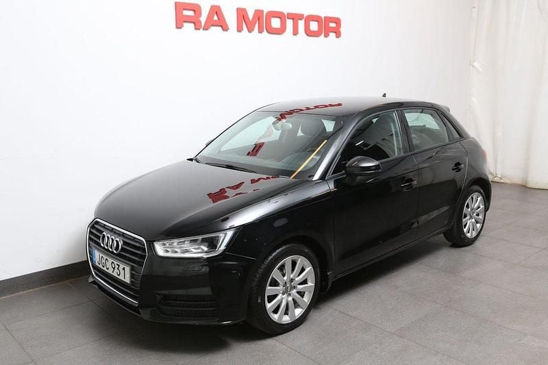 Svart Begagnad 2016 Audi A1 Sportback Sport Halvkombi | 109 800 kr (Bra pris) - Bild 1/3