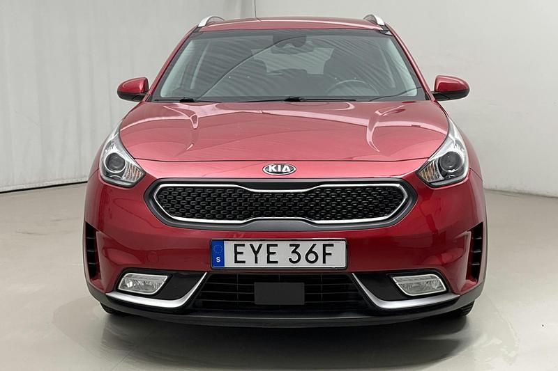 Begagnad Kia Niro Advance 141 HK (103 kW) 2019 Röd SUV