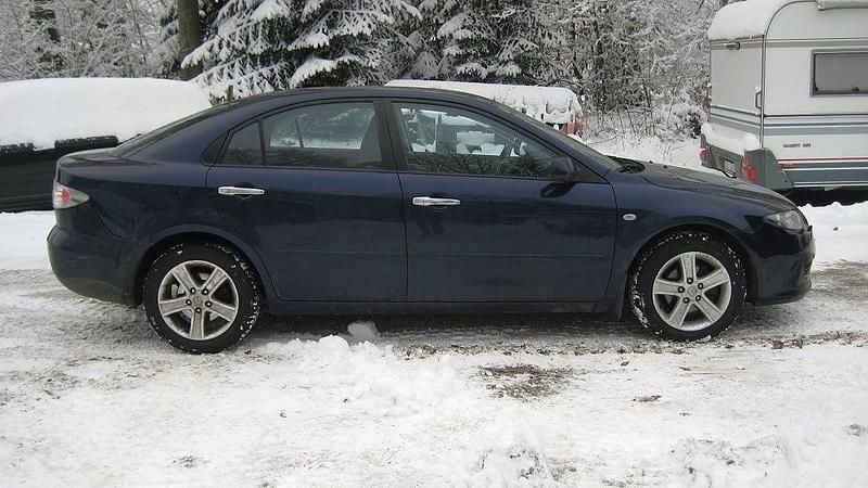 Blå Begagnad 2007 Mazda 6 Inclusive Sedan | 21 900 kr (Marknadspris) - Bild 1/4