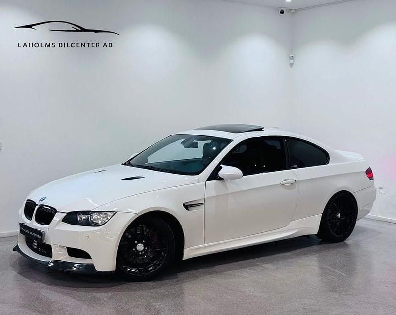 Vit Begagnad 2009 BMW 335 Comfort Edition Sportkupé | 219 900 kr - Bild 1/4
