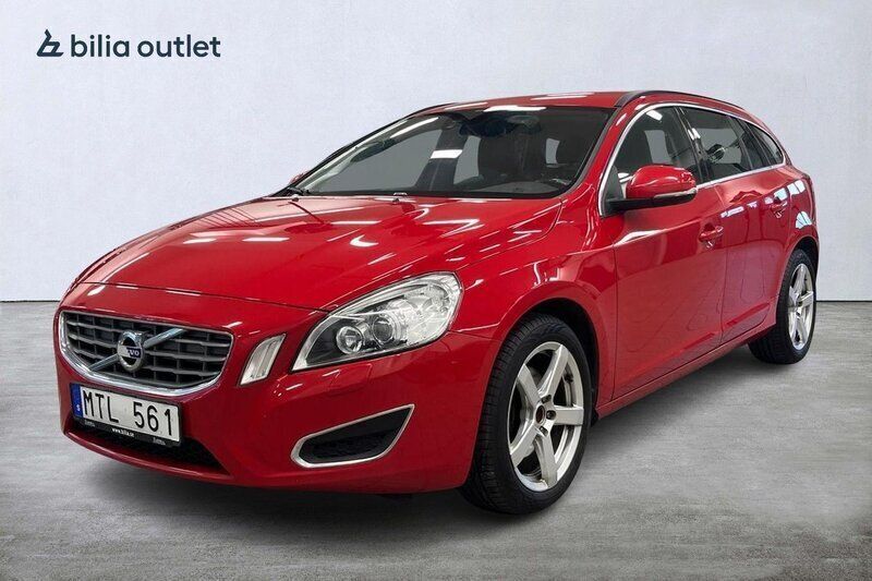 Röd Begagnad 2012 Volvo V60 Momentum Kombi | 129 900 kr (Marknadspris) - Bild 1/4