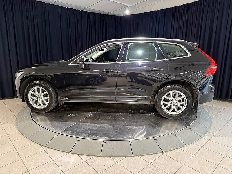 Begagnad Volvo XC60 Momentum 190 HK (139 kW) 2017 Svart metallic SUV