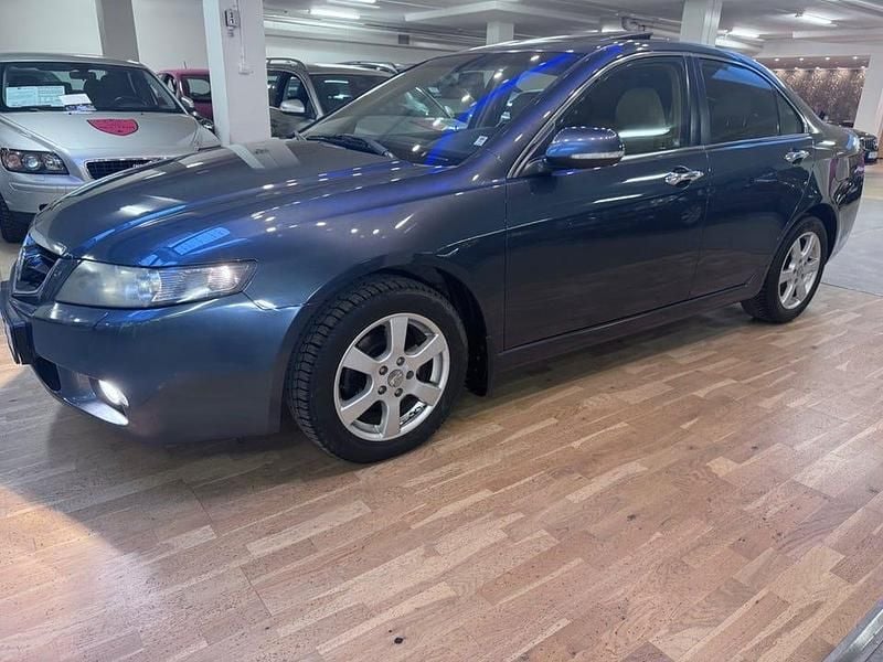 Begagnad Honda Accord Executive 190 HK (139 kW) 2004 Mörkgrå Sedan