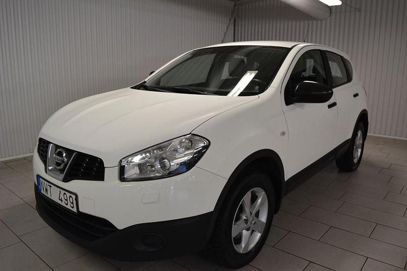 Vit Begagnad 2013 Nissan Qashqai SUV | 84 000 kr (Marknadspris) - Bild 1/3