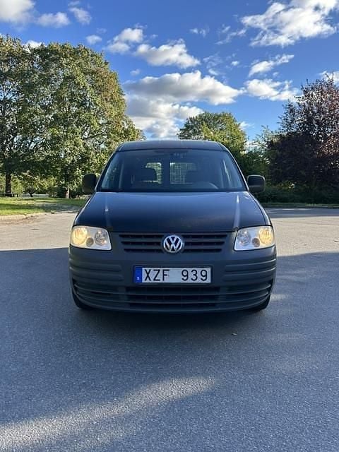Svart Begagnad 2007 VW Caddy Minibuss | 28 000 kr (Marknadspris) - Bild 1/4