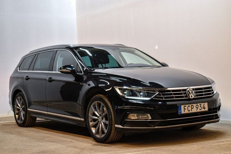 Svart Begagnad 2016 VW Passat GT Kombi | 124 900 kr (Marknadspris) - Bild 1/4