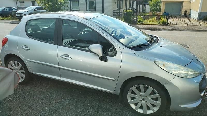 Begagnad Peugeot 207 GT 150 HK (110 kW) 2007