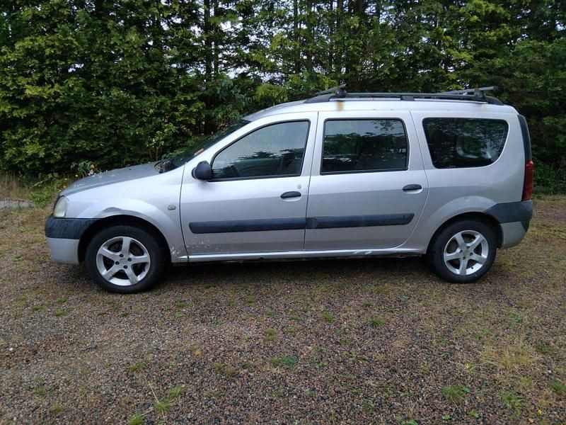 Silver Begagnad 2009 Dacia Logan MCV Kombi | 17 000 kr - Bild 1/1