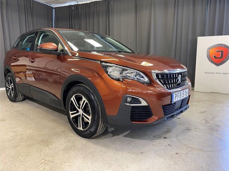 Mörkbrun Begagnad 2017 Peugeot 3008 Active SUV | 174 900 kr (Marknadspris) - Bild 1/4