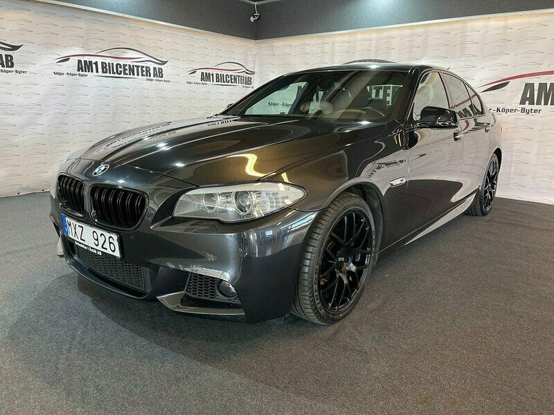 Grå Begagnad 2012 BMW ActiveHybrid 5 Sedan | 319 900 kr - Bild 1/4