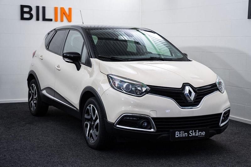 Vit Begagnad 2016 Renault Captur SUV | 112 900 kr (Marknadspris) - Bild 1/4