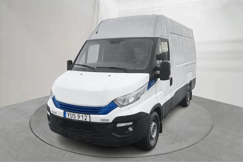 Vit Begagnad 2019 Iveco Daily | 170 000 kr (Superpris) - Bild 1/4