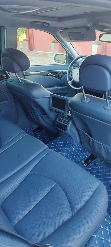 Silver Begagnad 2004 Mercedes E500 Kombi | 85 000 kr - Bild 1/3