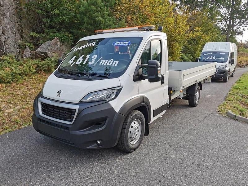 Begagnad Peugeot Boxer 165 HK (121 kW) 2024 Vit Van