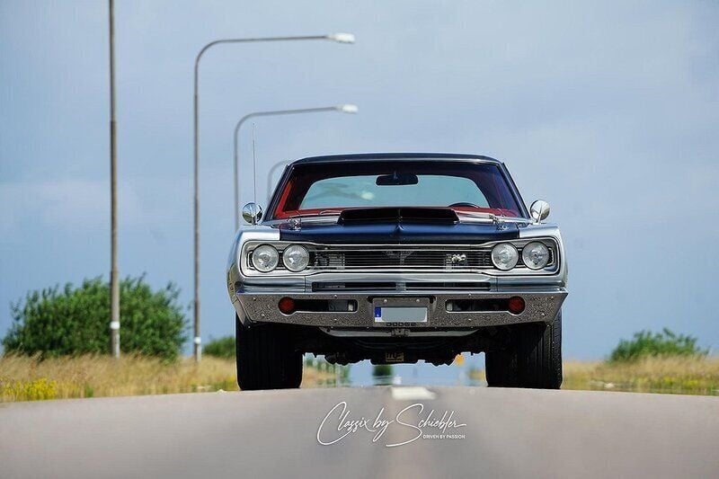 Begagnad Dodge Super Bee 332 HK (244 kW) 1969 Silver Sportkupé