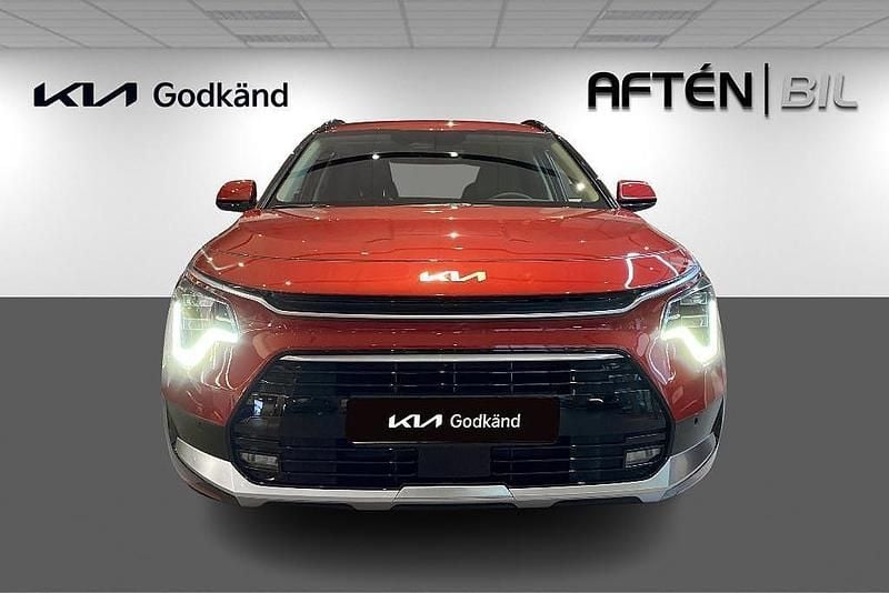 Begagnad Kia Niro Advance 184 HK (135 kW) 2025 Röd SUV