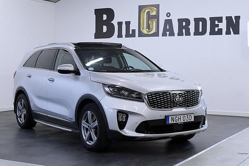 Begagnad Kia Sorento GT-Line 200 HK (147 kW) 2019 Grå SUV