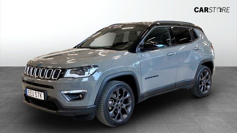 Grå Begagnad 2020 Jeep Compass SUV | 249 900 kr (Marknadspris) - Bild 1/4