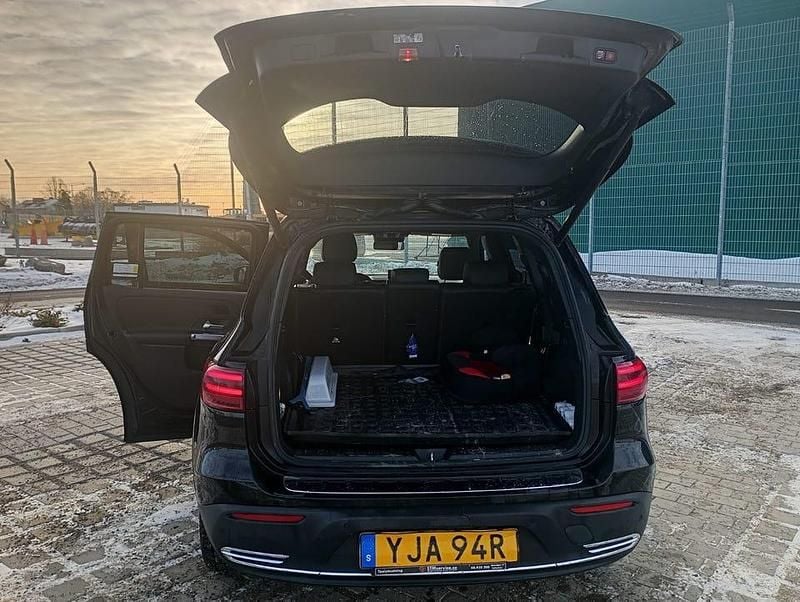 Begagnad Mercedes EQB250+ 139 kW (190 HK) 2025 SUV