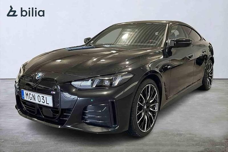 Svart Begagnad 2026 BMW i4 Sedan | 869 900 kr - Bild 1/1