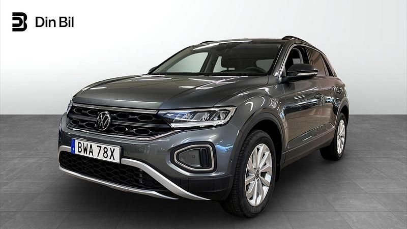 Grå Begagnad 2024 VW T-Roc Edition SUV | 309 500 kr (Lite dyr) - Bild 1/4