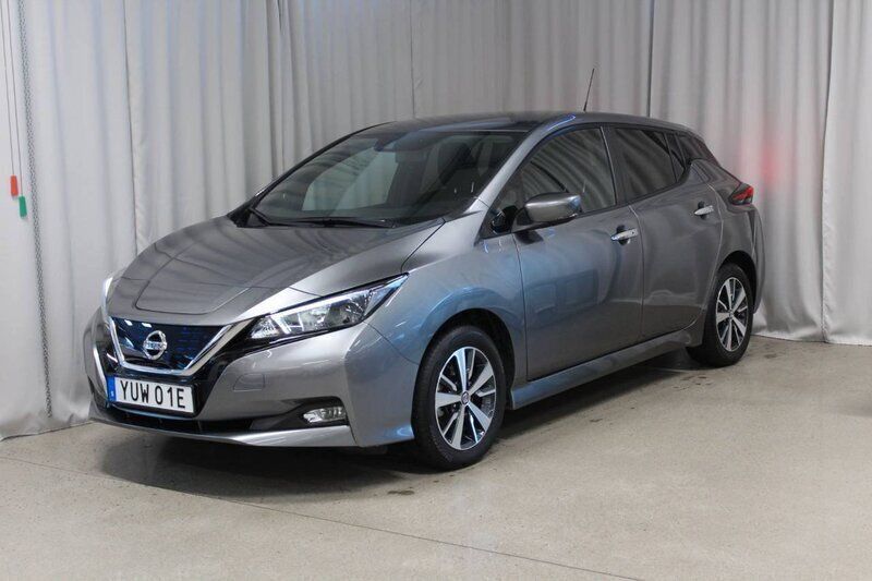 Grå Begagnad 2020 Nissan Leaf S Halvkombi | 204 900 kr (Dyr) - Bild 1/4