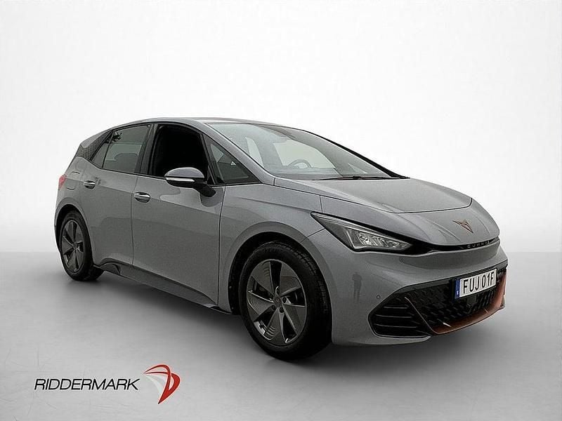 Begagnad Cupra Born 169 kW (231 HK) 2023 Grå Halvkombi