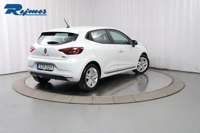 Begagnad Renault Clio V Zen 91 HK (66 kW) 2022 Vit Halvkombi
