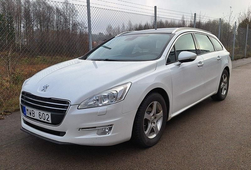 Vit Begagnad 2013 Peugeot 508 Kombi | 59 900 kr (Bra pris) - Bild 1/4