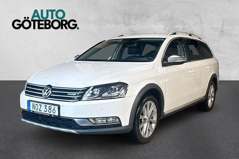 Vit Begagnad 2014 VW Passat Alltrack Kombi | 109 900 kr (Bra pris) - Bild 1/3