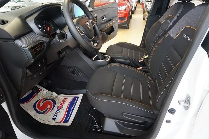 Begagnad Dacia Sandero Stepway 91 HK (66 kW) 2022 Vit Kombi