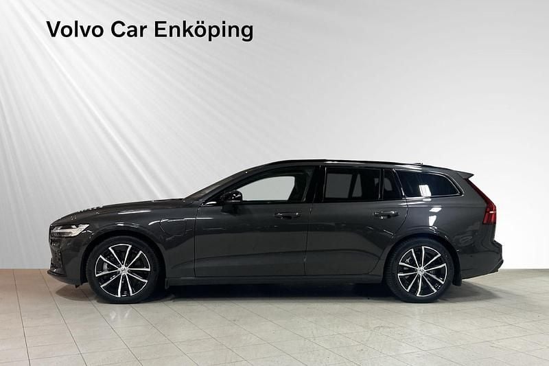 Begagnad Volvo V60 350 HK (257 kW) 2025 Grå Kombi