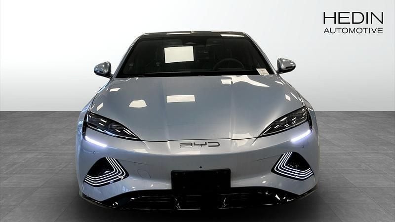 Begagnad BYD Seal 392 kW (533 HK) 2024 Blå (blue) Sedan