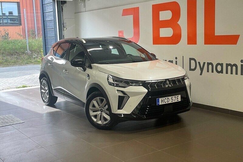 Crystal white with black roof Begagnad 2024 Mitsubishi ASX Intense SUV | 329 900 kr - Bild 1/4