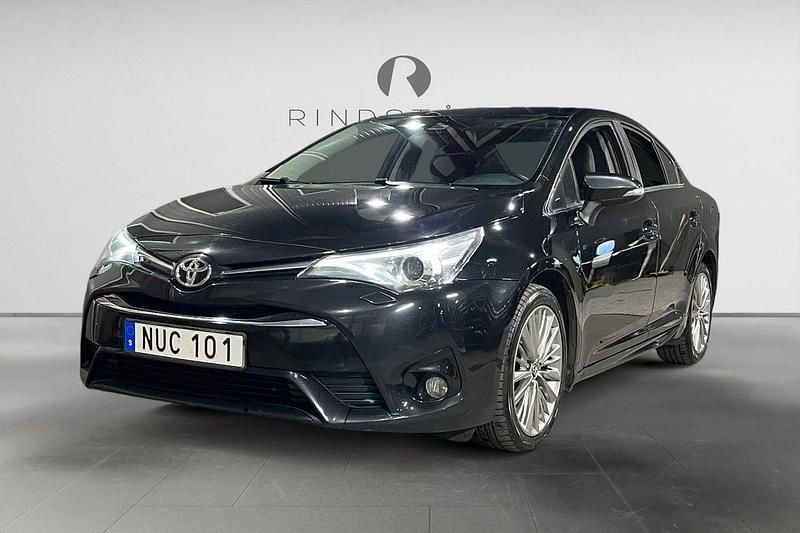 Svart Begagnad 2015 Toyota Avensis Active Sedan | 109 900 kr (Marknadspris) - Bild 1/3