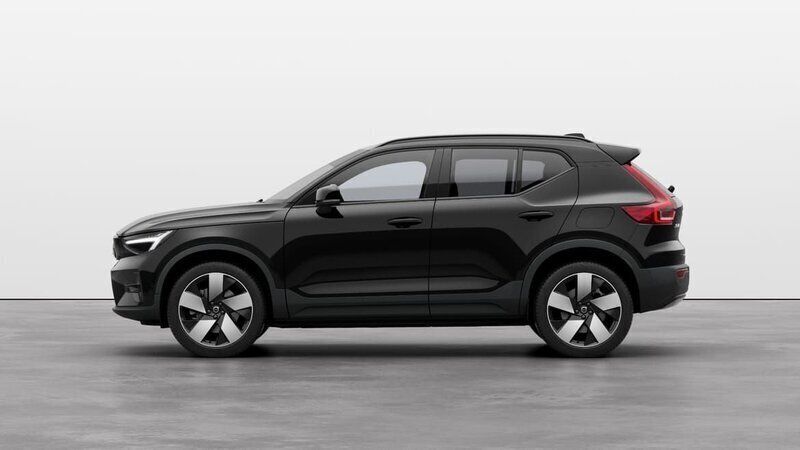 Svart Ny 2024 Volvo XC40 Ultimate SUV | 554 900 kr - Bild 1/4