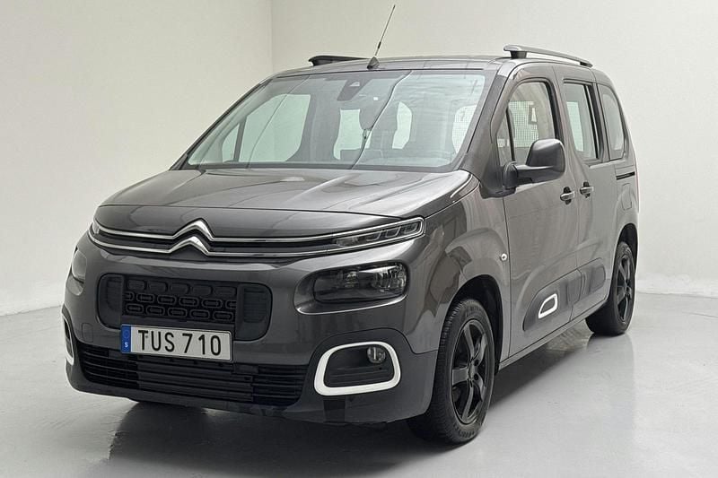 Grå Begagnad 2019 Citroën Berlingo PureTech Minibuss | 159 000 kr (Bra pris) - Bild 1/4