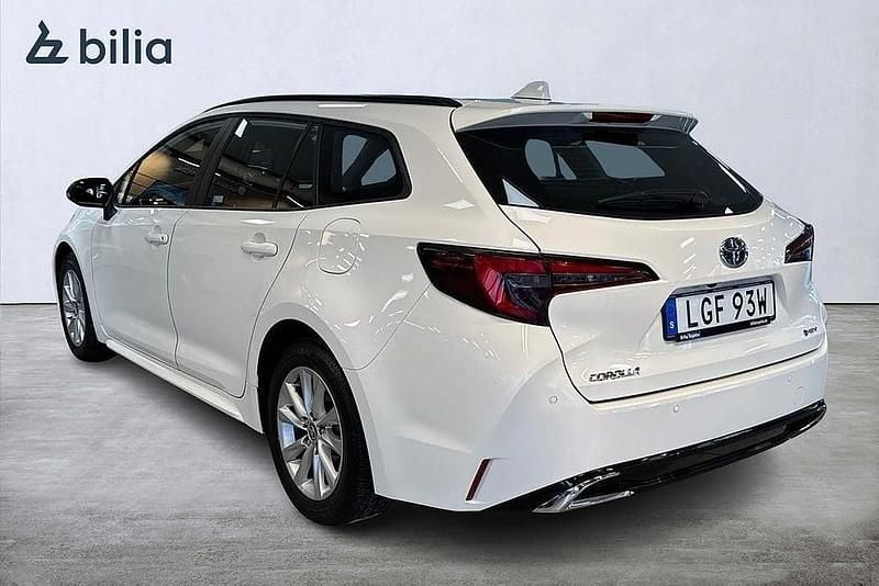 Begagnad Toyota Corolla Active 141 HK (103 kW) 2025 Vit Kombi