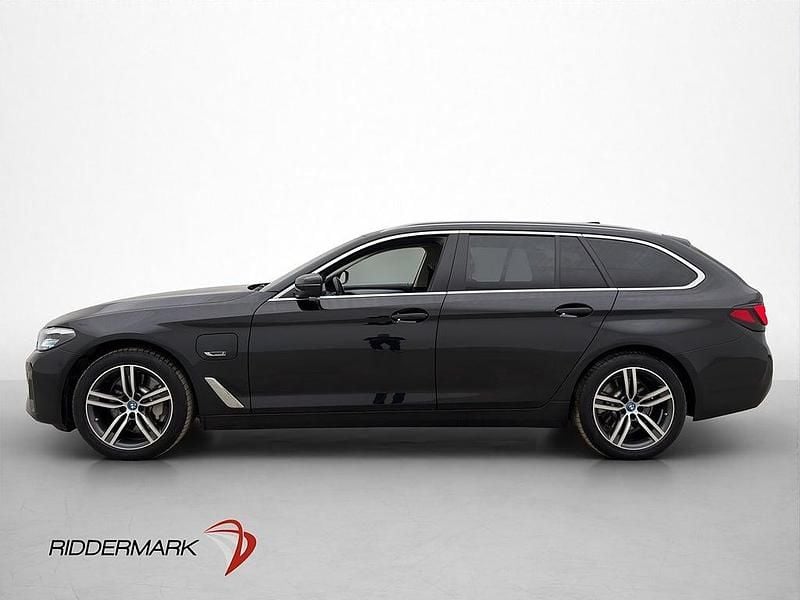 Begagnad BMW 530e 184 HK (135 kW) 2022 Svart Kombi