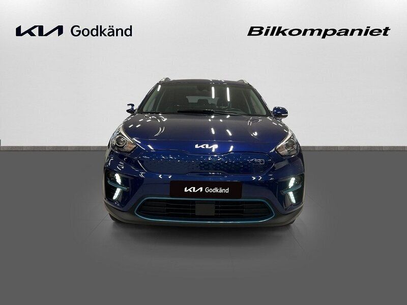 Begagnad Kia e-Niro Advance 150 kW (204 HK) 2021 Blå SUV
