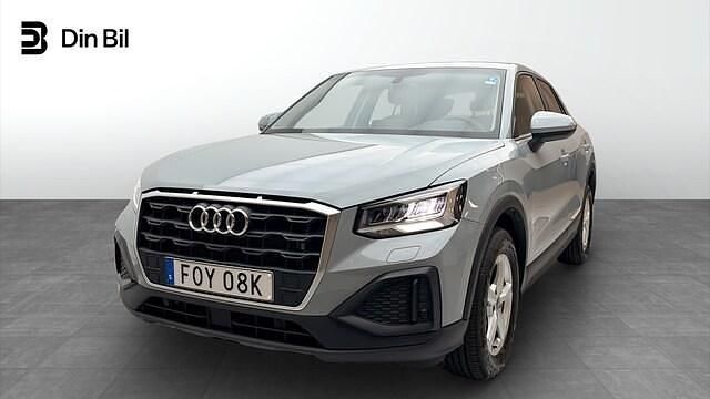 Pilgrå pärleffekt Begagnad 2023 Audi Q2 Proline SUV | 259 000 kr (Marknadspris) - Bild 1/4