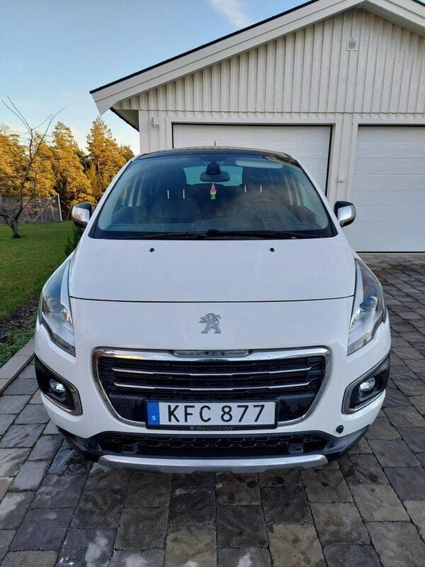 Vit Begagnad 2016 Peugeot 3008 Kombi | 100 000 kr (Superpris) - Bild 1/4